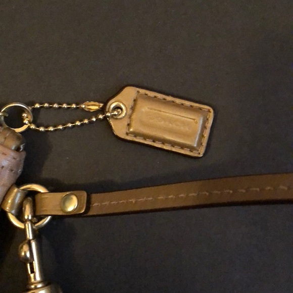 Coach Wristlet - Picture 4 of 7